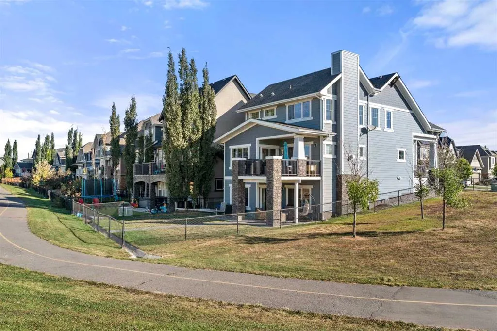 49 Marquis Grove SE