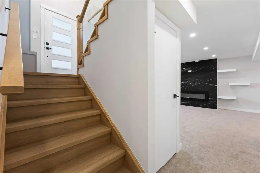 10616 Mapleglen Crescent SE