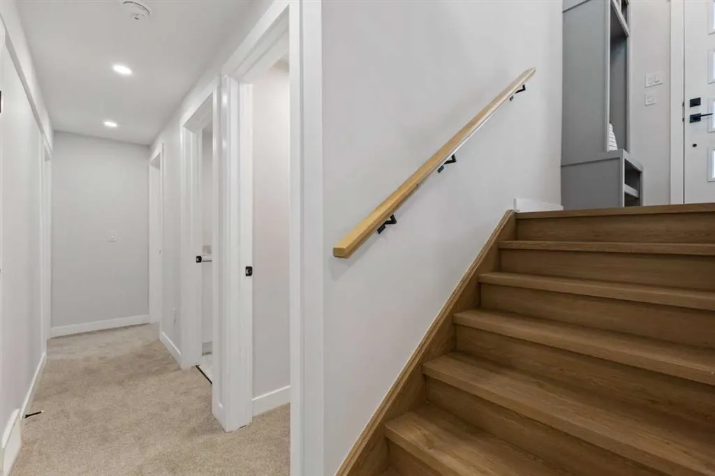 10616 Mapleglen Crescent SE
