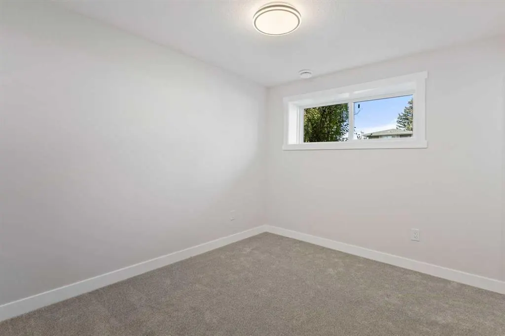 10616 Mapleglen Crescent SE
