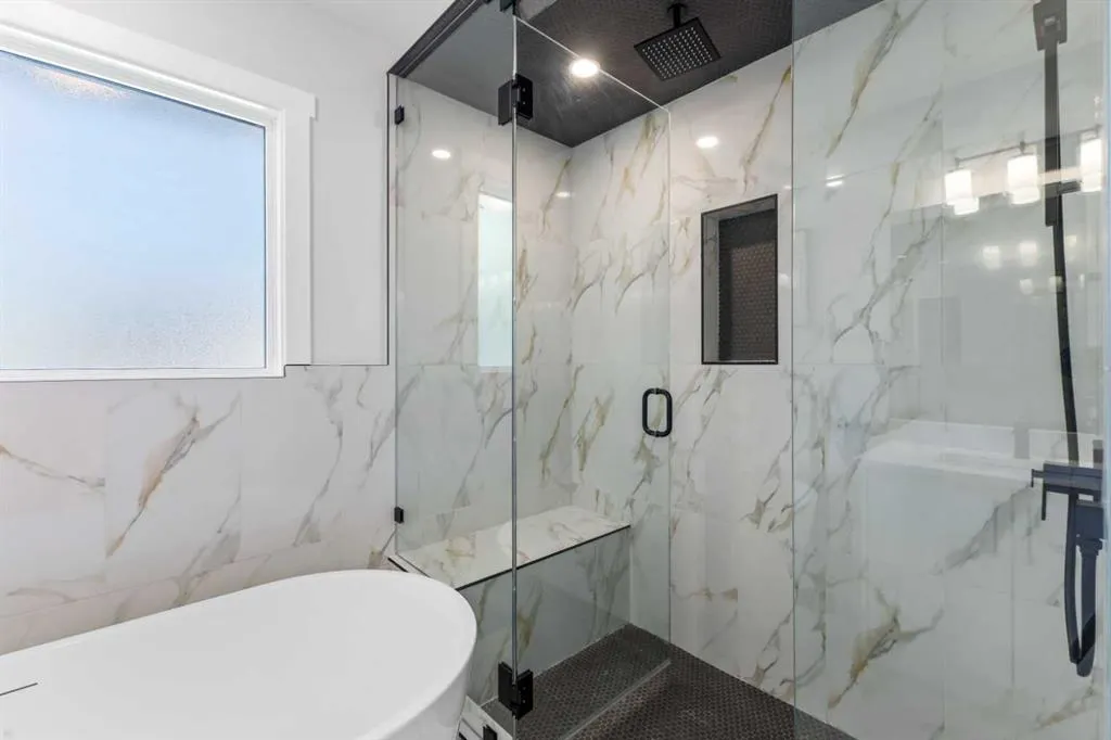 10616 Mapleglen Crescent SE