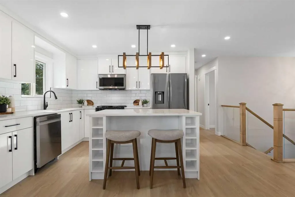 10616 Mapleglen Crescent SE