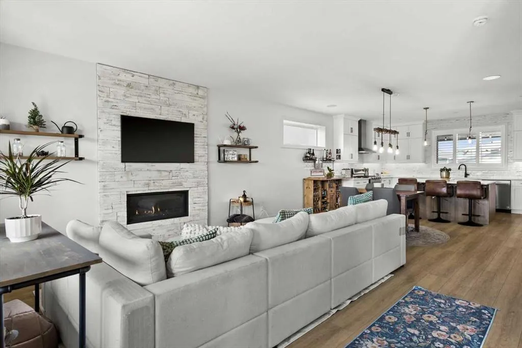 348 South Harmony Drive