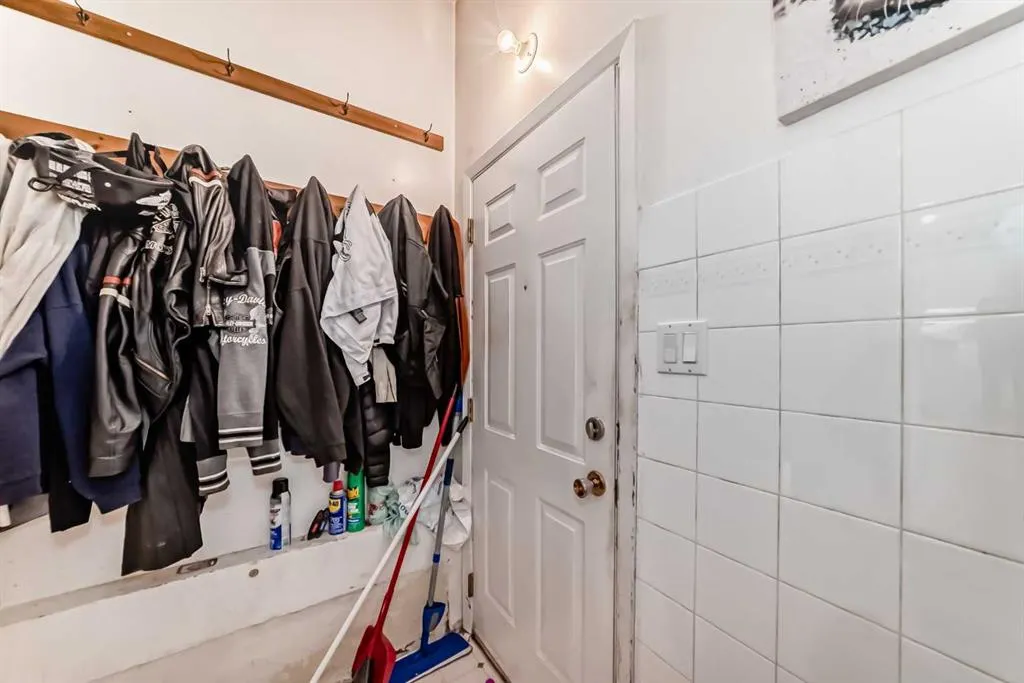 2107 Munro Drive NE