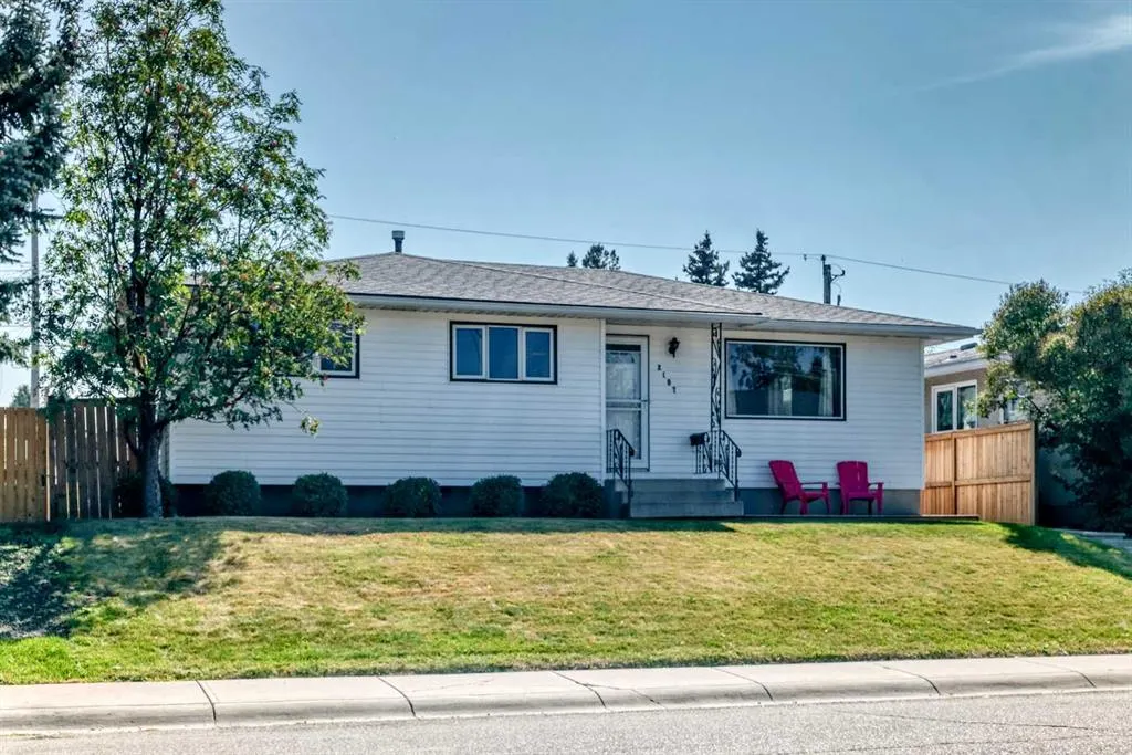 2107 Munro Drive NE