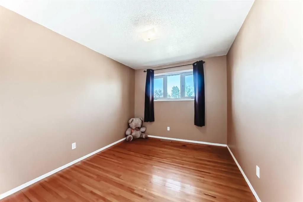 2107 Munro Drive NE