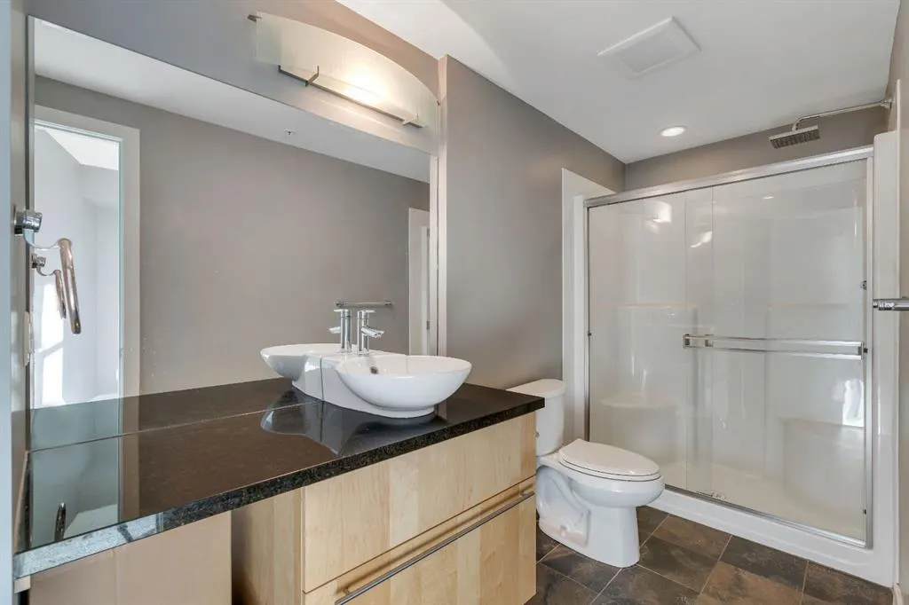 215 13 Avenue SW, #1006