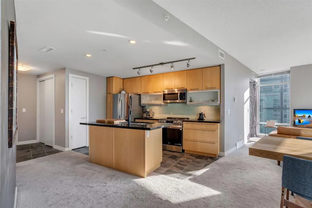 215 13 Avenue SW, #1006