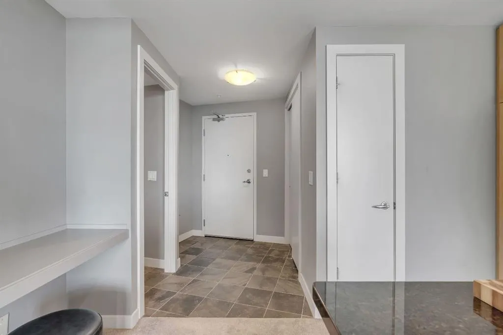 215 13 Avenue SW, #1006
