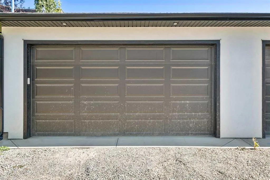 2503 20 Street SW