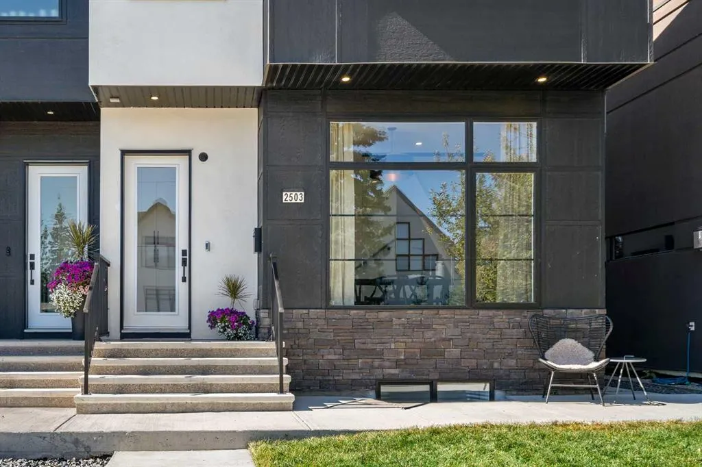 2503 20 Street SW