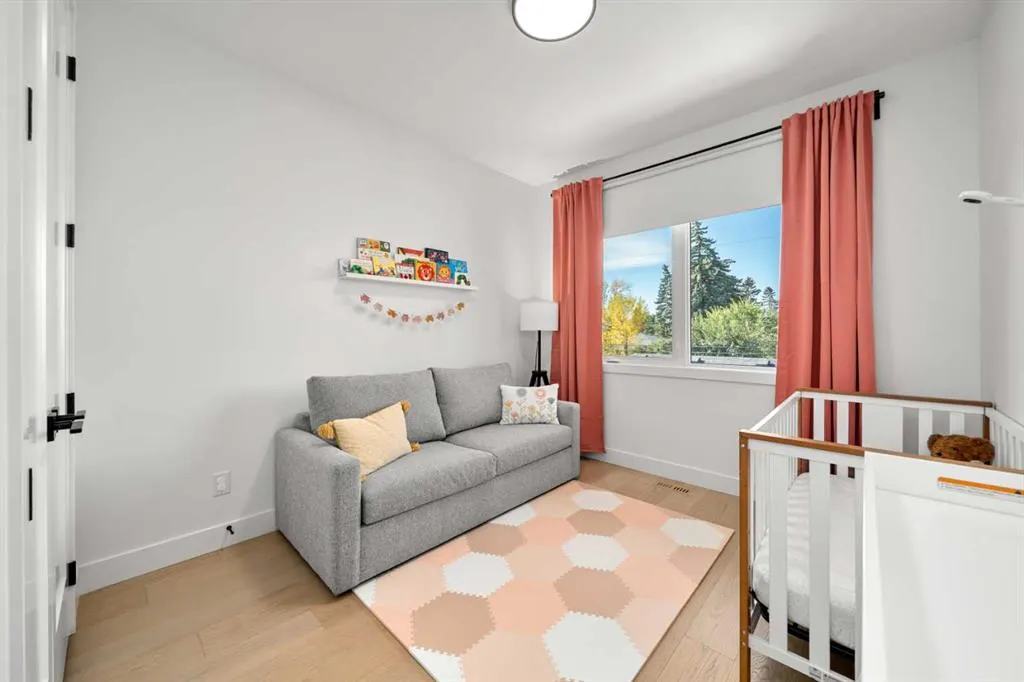 2503 20 Street SW