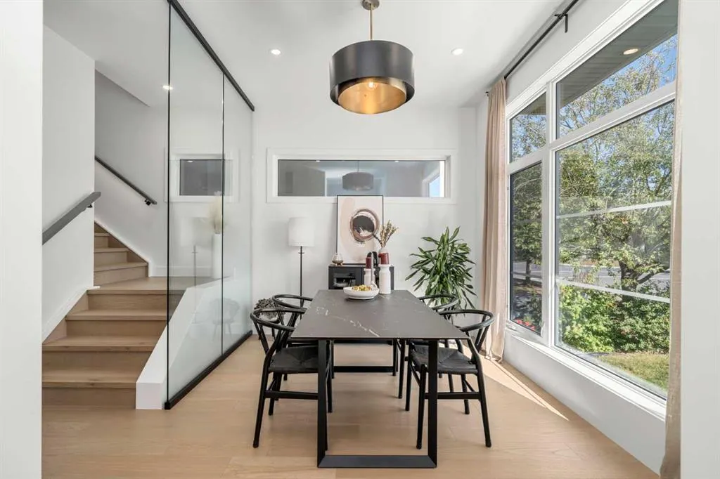 2503 20 Street SW