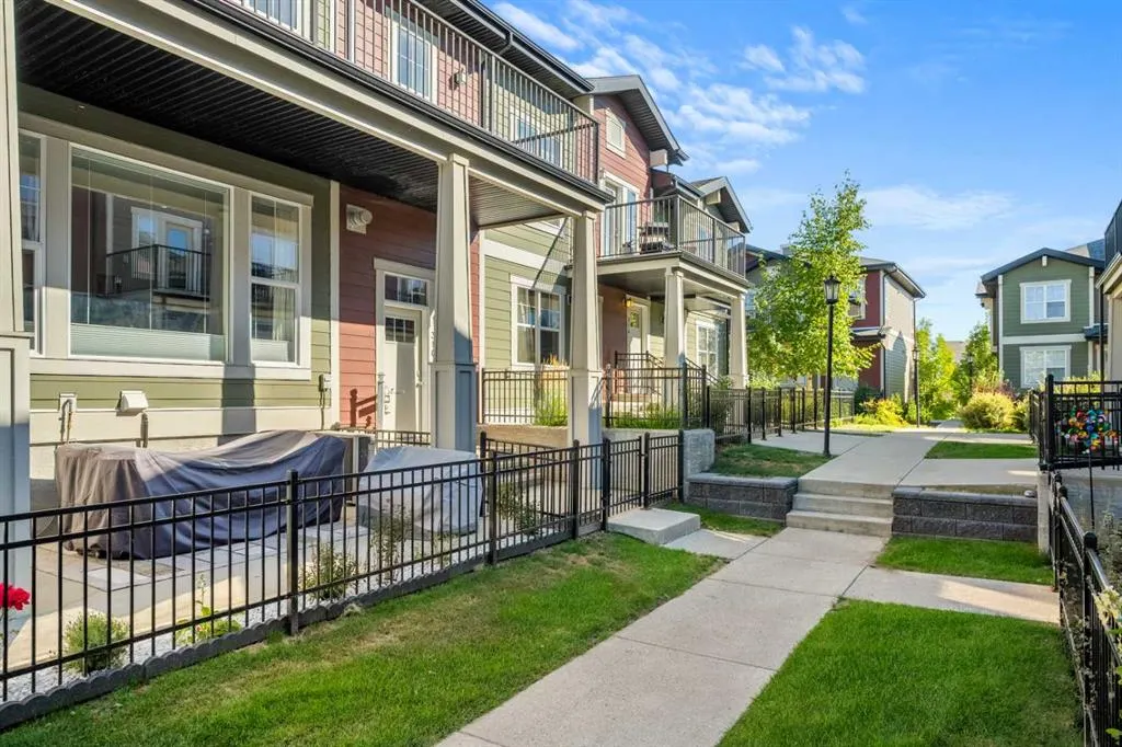310 Cranford Walk SE