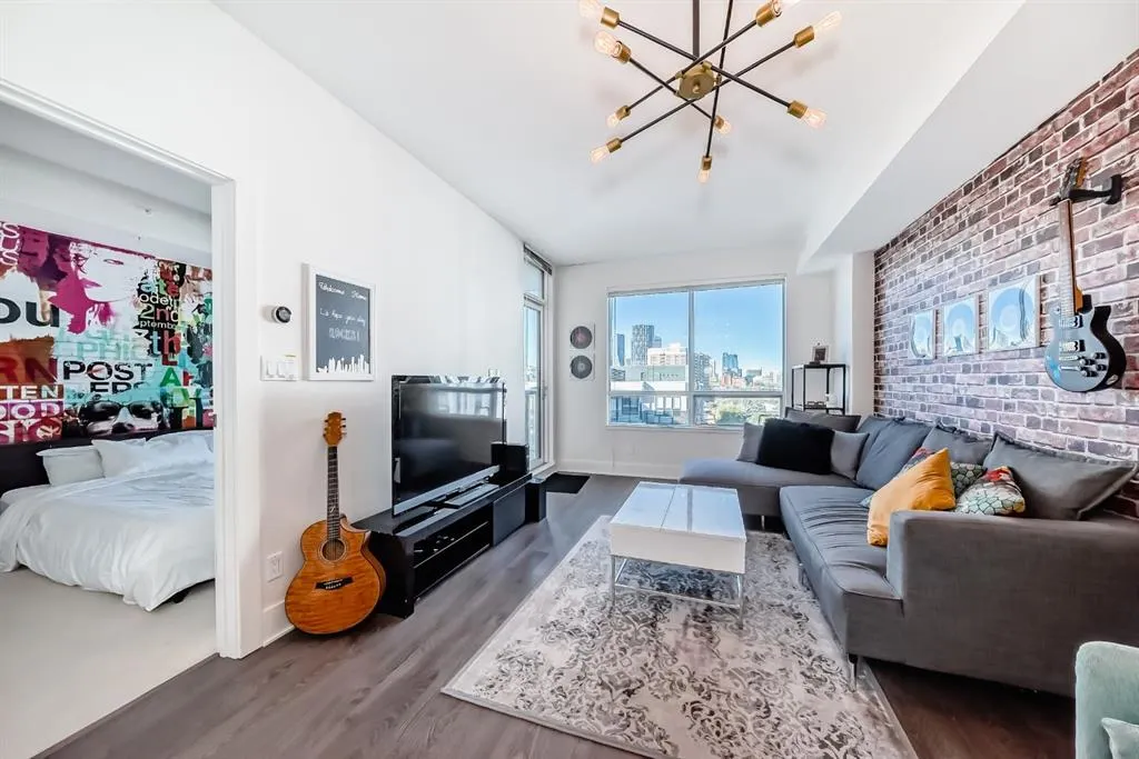 38 9 Street NE, #712