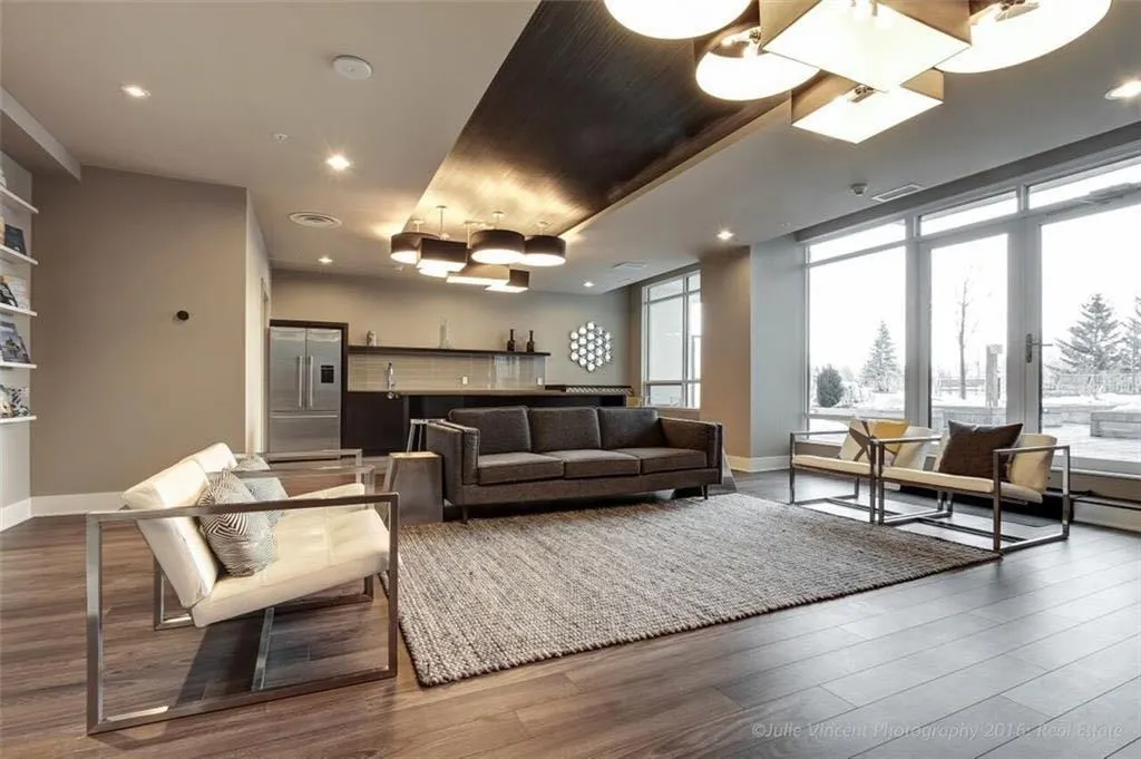 38 9 Street NE, #712