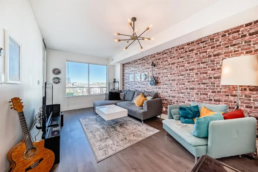 38 9 Street NE, #712