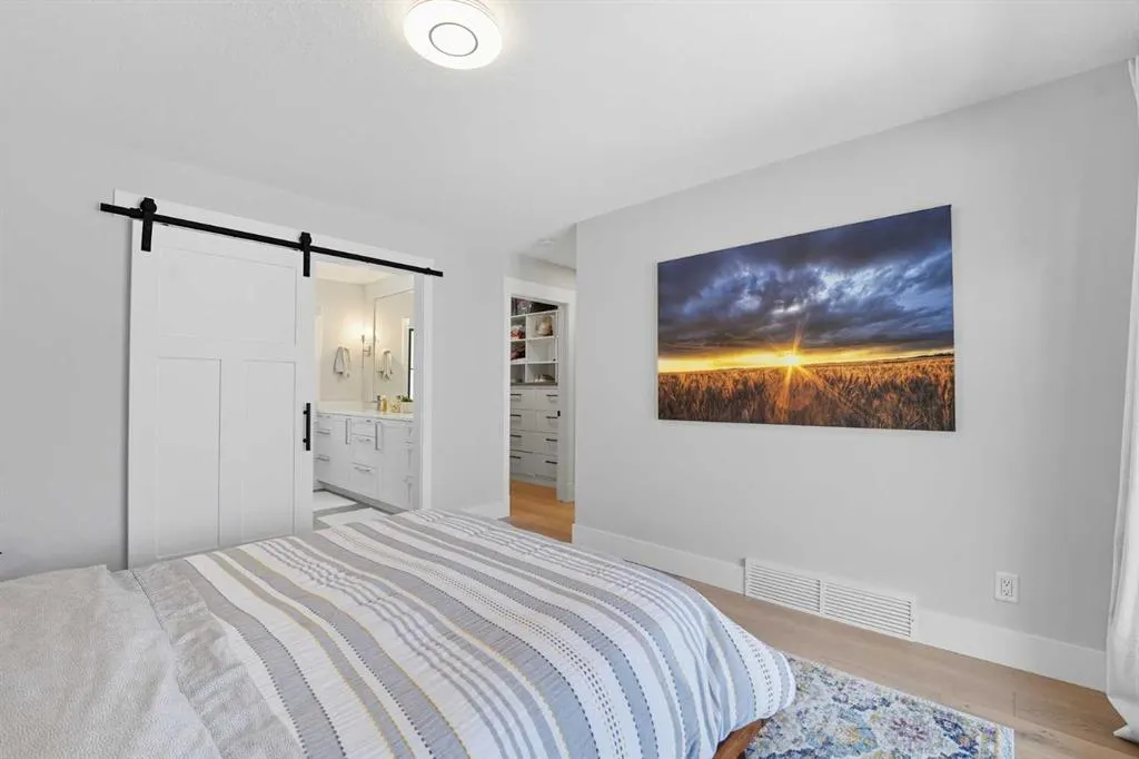 7 Roselake Street NW