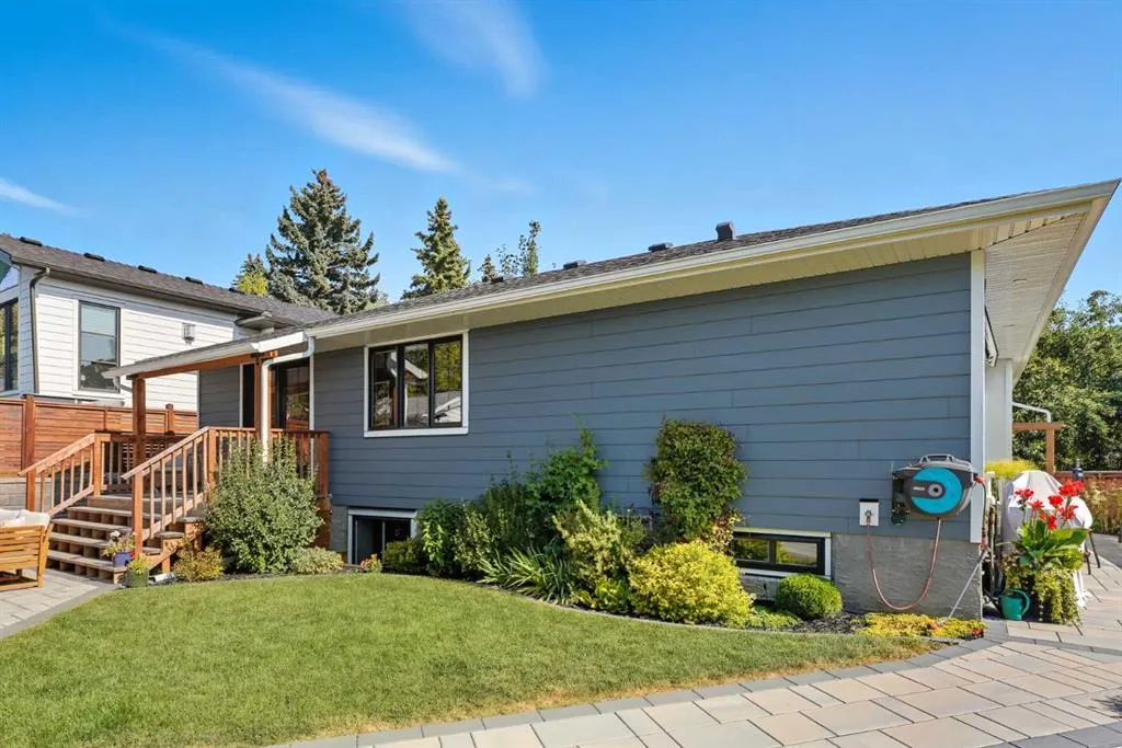 7 Roselake Street NW