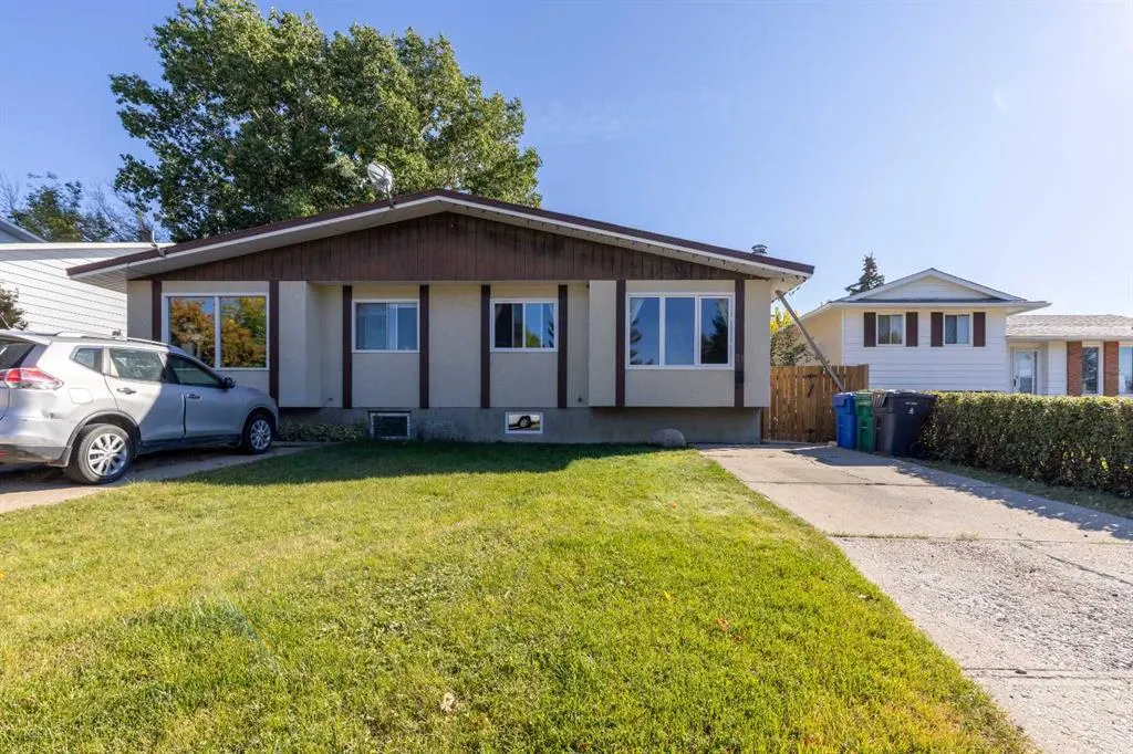 67 Laval Boulevard W