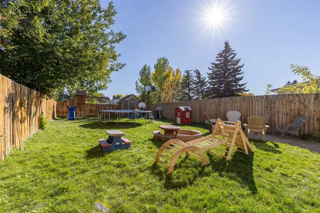 67 Laval Boulevard W