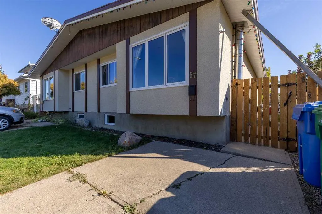 67 Laval Boulevard W
