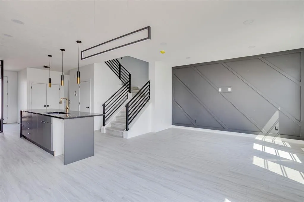 105 Auger Court