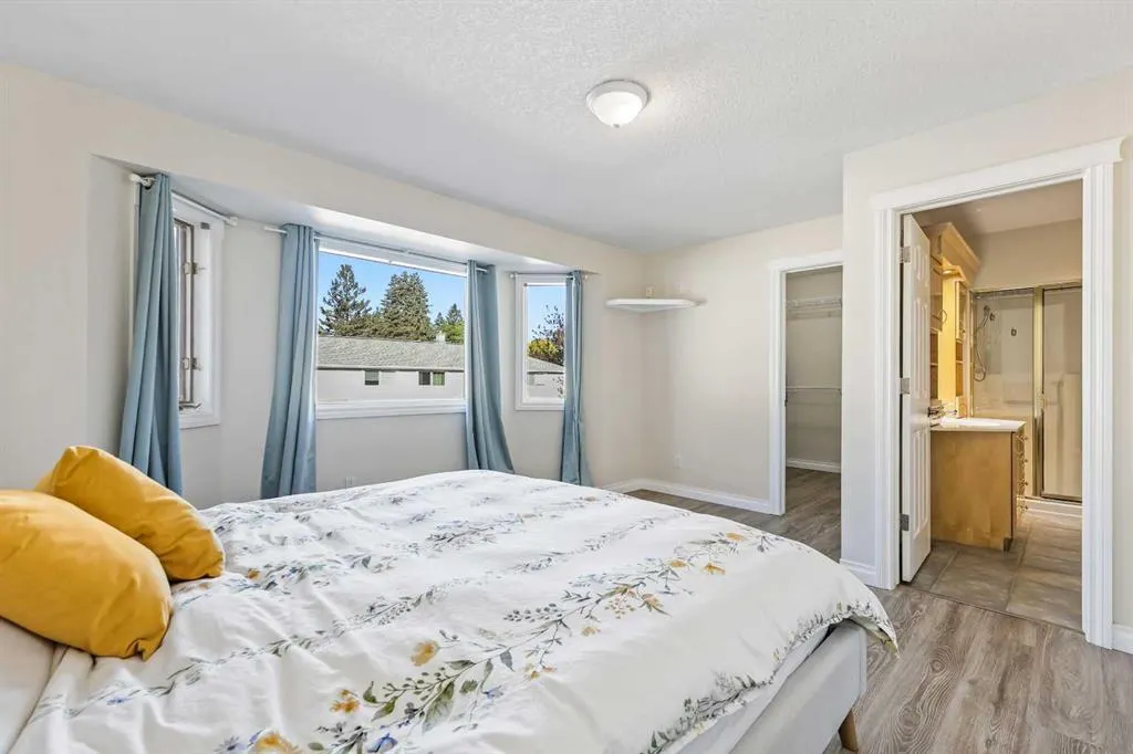 392 Killarney Glen Court SW