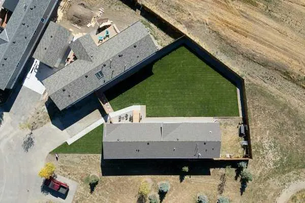 2037 Sunflower Crescent