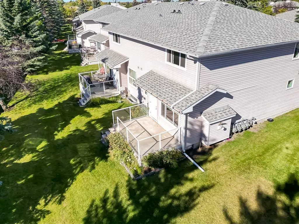 100 Catalina Circle NE
