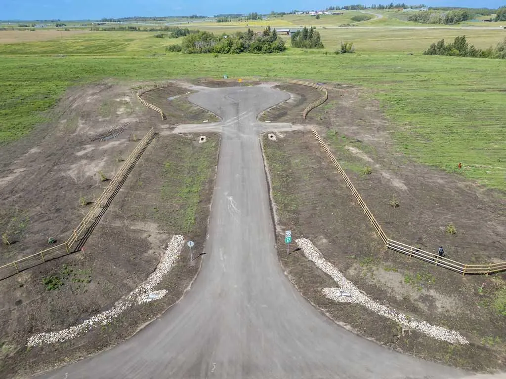 Lot 1 32 Street W