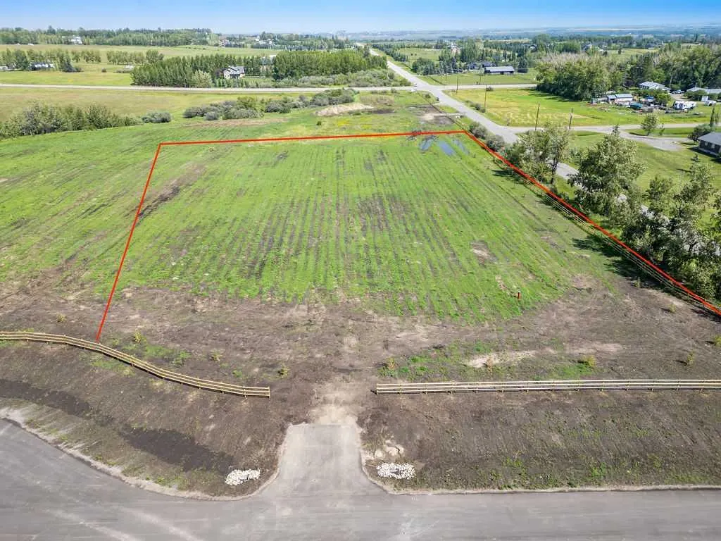 Lot 1 32 Street W