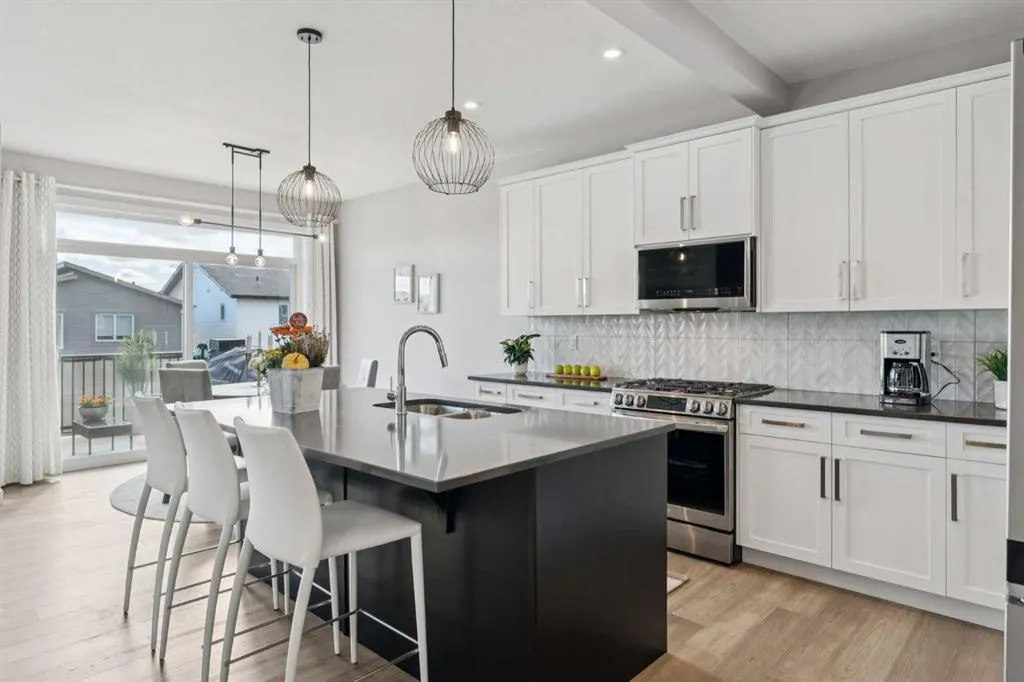 363 Precedence Hill