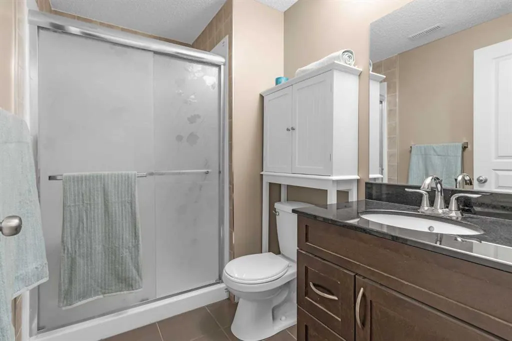 6 Auburn Glen Common SE