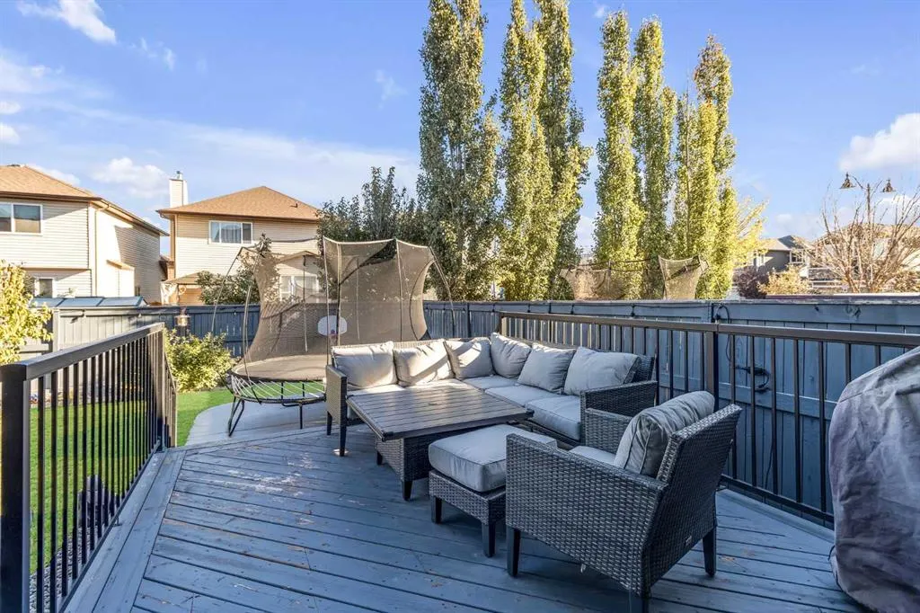 6 Auburn Glen Common SE