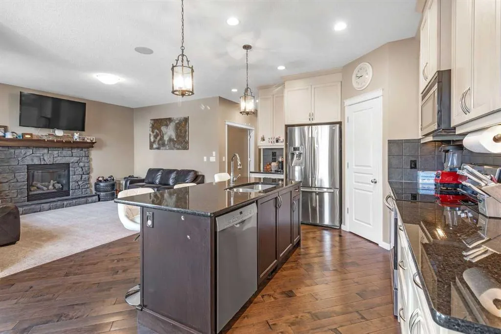 6 Auburn Glen Common SE