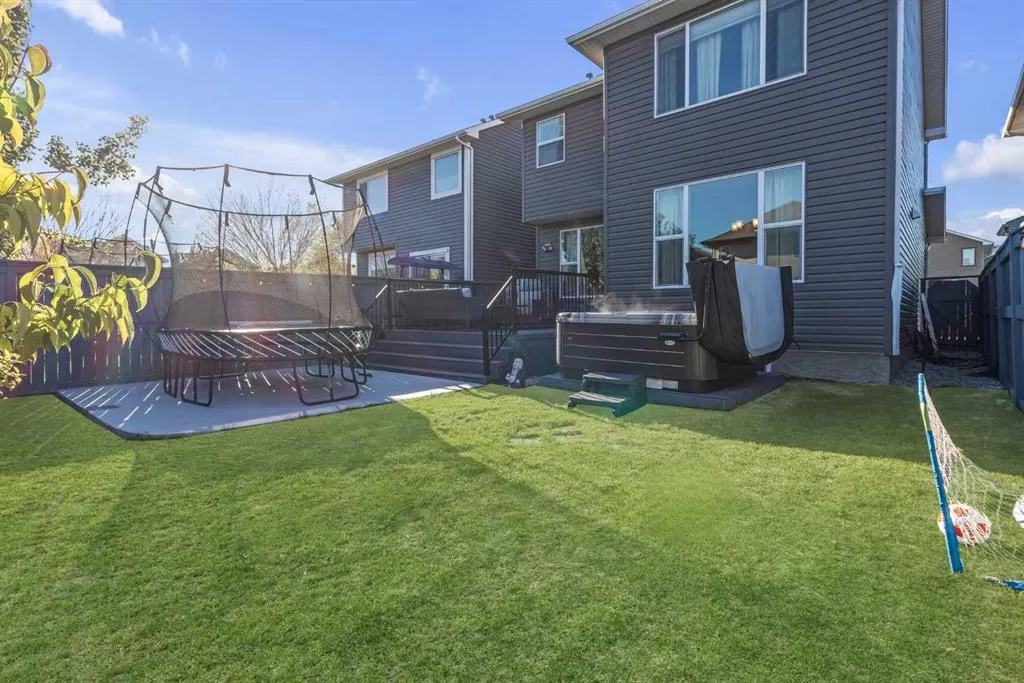 6 Auburn Glen Common SE