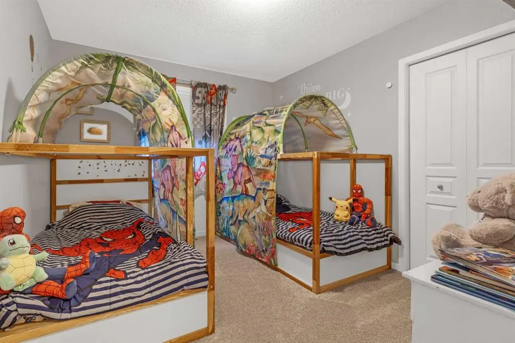 6 Auburn Glen Common SE