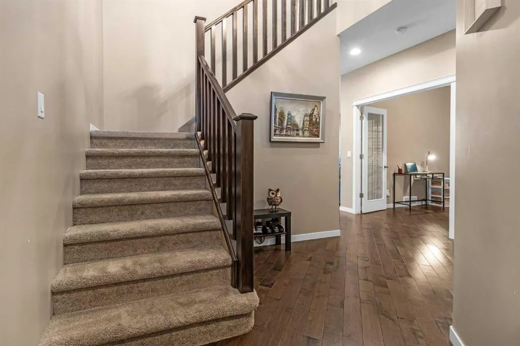 6 Auburn Glen Common SE