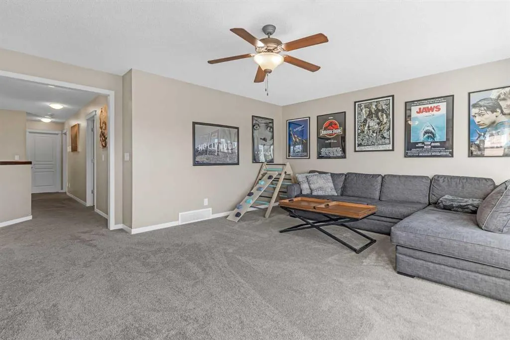 6 Auburn Glen Common SE