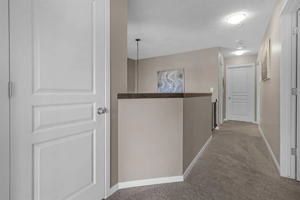 6 Auburn Glen Common SE