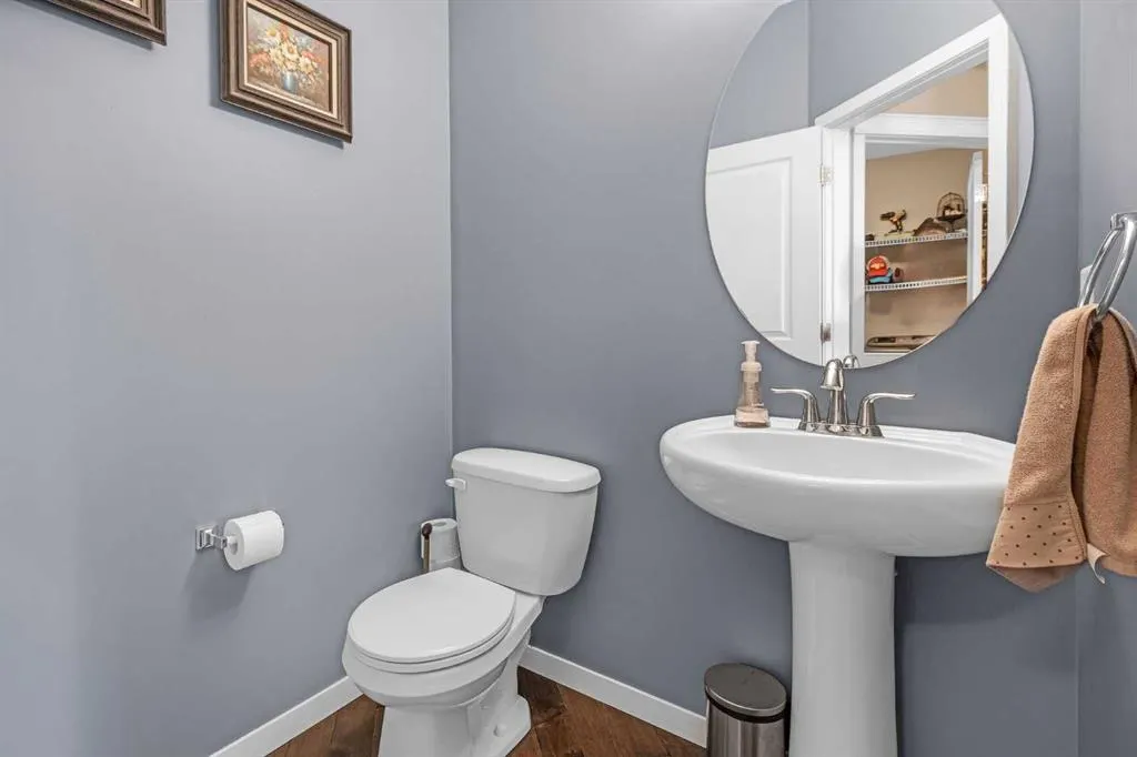 6 Auburn Glen Common SE