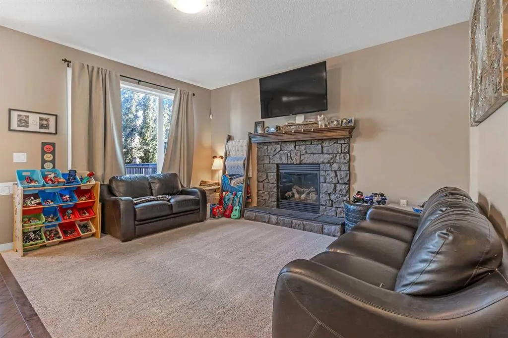 6 Auburn Glen Common SE