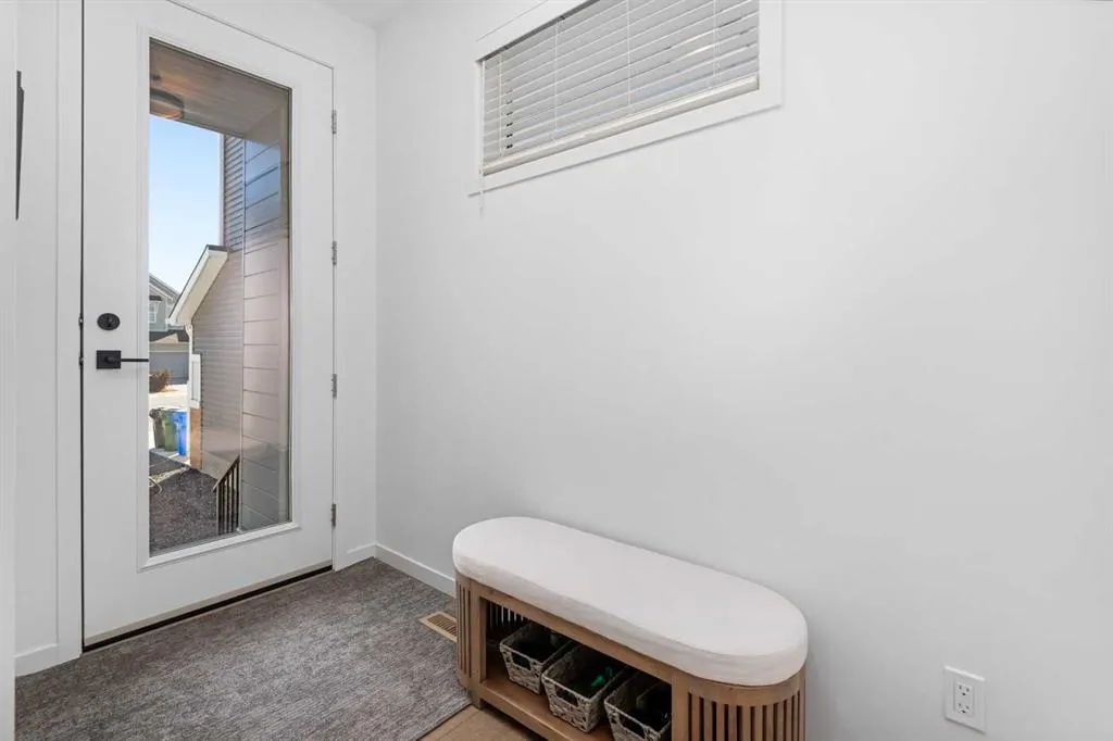 27 Seton Parade SE