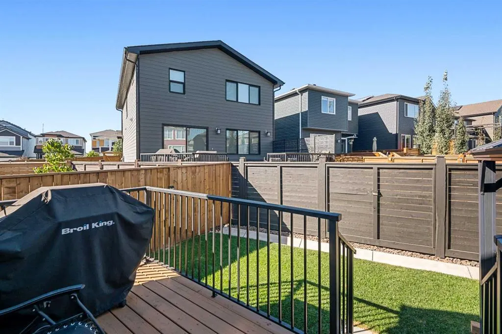27 Seton Parade SE