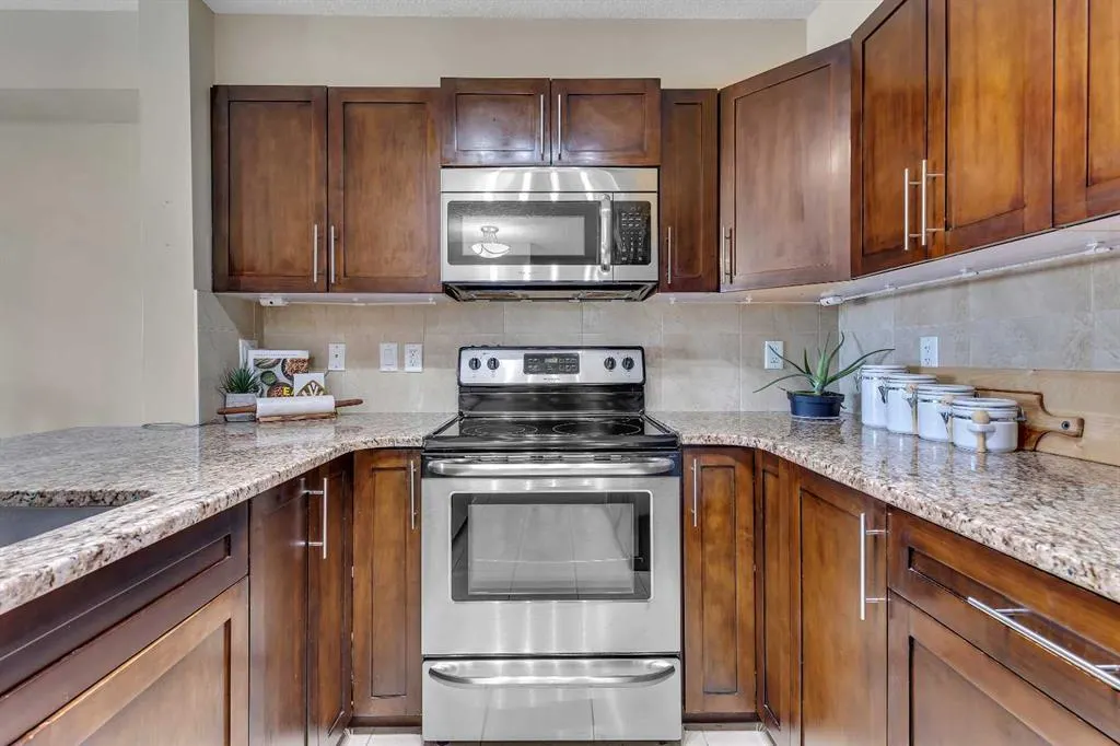 500 Rocky Vista Gardens NW, #126
