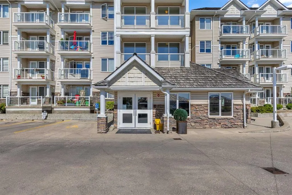 500 Rocky Vista Gardens NW, #126