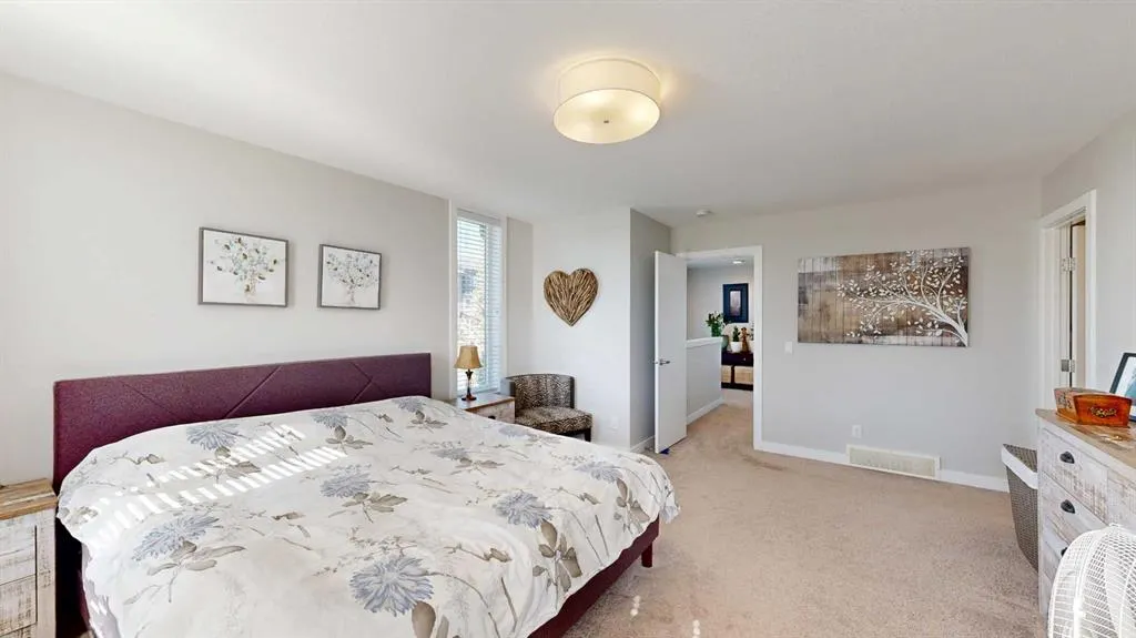 102 Drake Landing Wynd