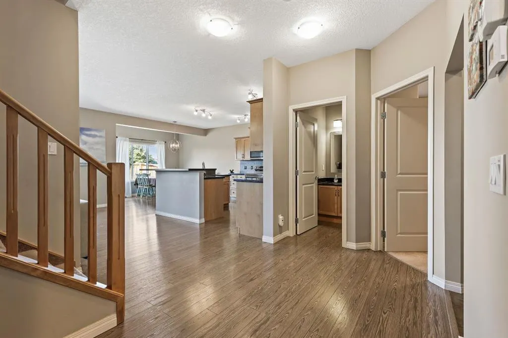 114 Everglen Crescent SW