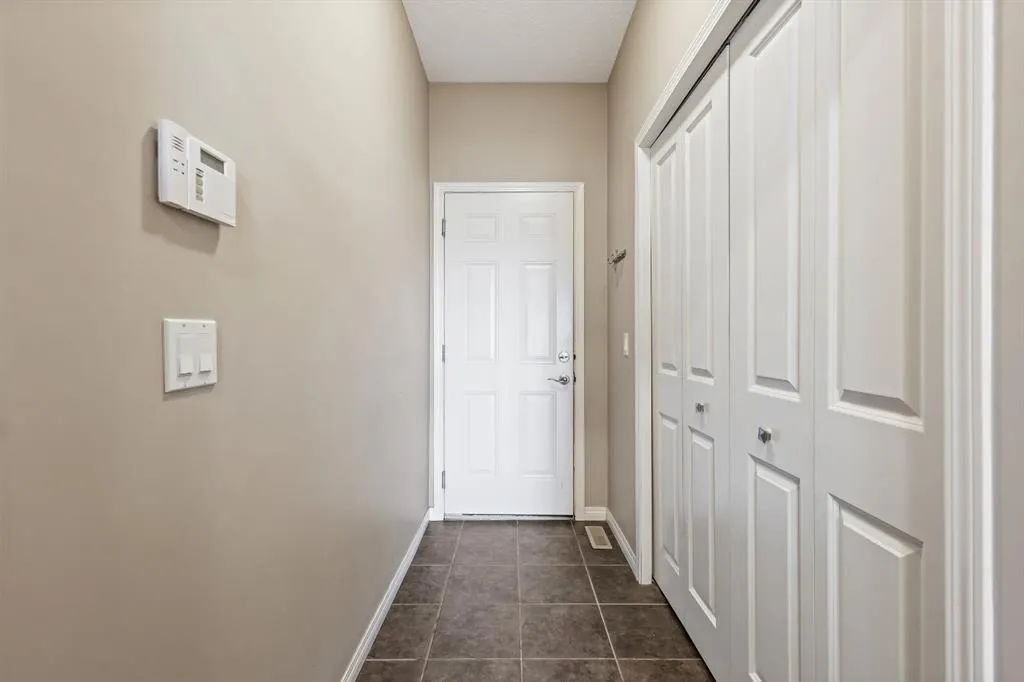 114 Everglen Crescent SW